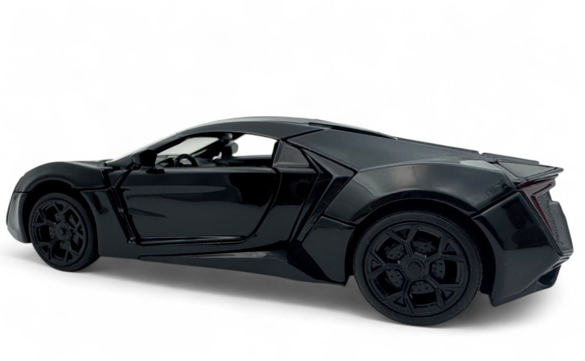 W Motors Lykan HyperSport 1:24  diecast scale model car collectible - Assorted Color